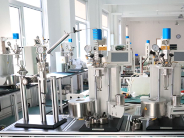 多功能平行高壓反應器